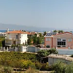 Kostas Family House