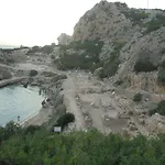 Daire Kostas Family House