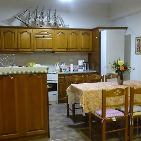 Kostas Family House